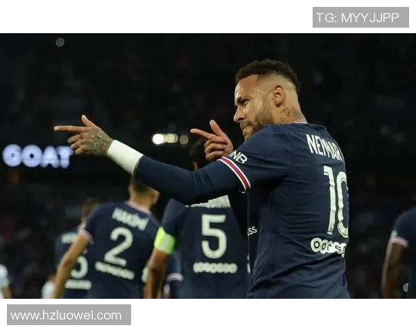 中超激战巴黎圣日耳曼险胜曼联全场焦点瞬间回顾与分析