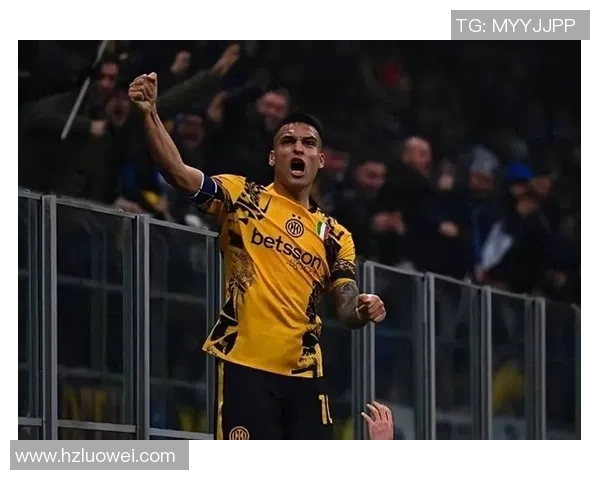 欧冠大战：国米强势3-0击败曼联红牌争议引发全场热议