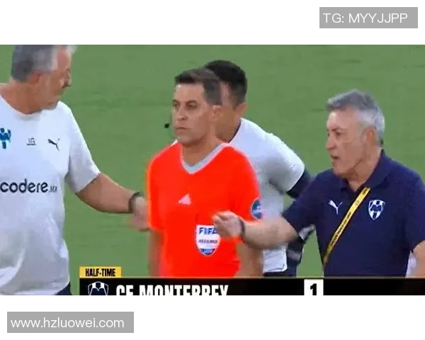 世界杯激战里昂逆转国米乌龙球引发争议判罚全场沸腾 世界杯激战里昂逆转国米乌龙球引发争议判罚全场沸腾