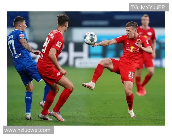 德甲焦点战拜仁小胜曼城红牌争议引发全场热议