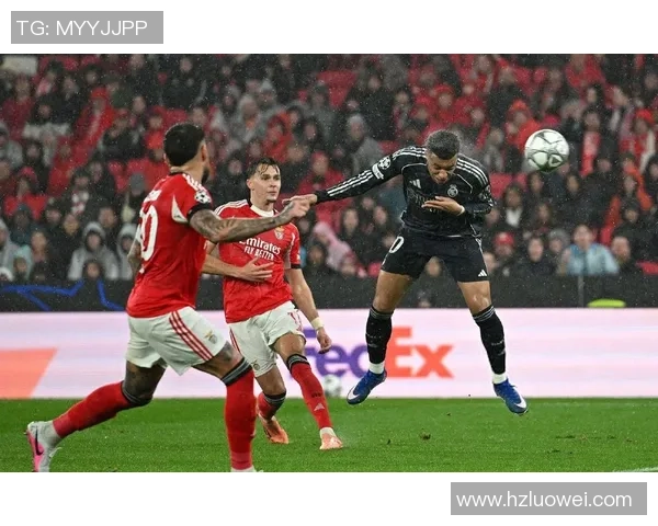 欧冠激战:本菲卡逆转里昂全场沸腾精彩瞬间回顾 欧冠激战:本菲卡逆转里昂全场沸腾精彩瞬间回顾