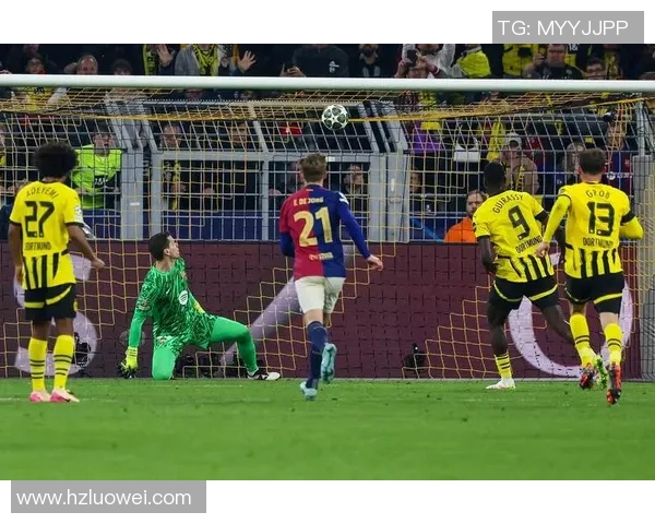 世界杯精彩对决巴黎圣日耳曼6比2战胜巴萨乌龙球成比赛转折点解析