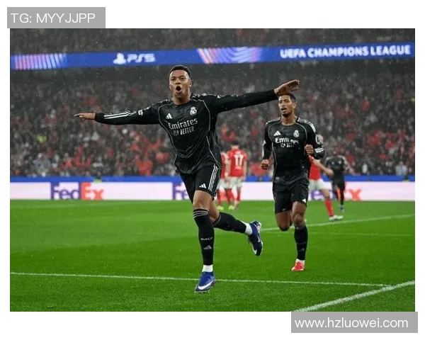 欧联杯精彩对决本菲卡大胜热刺红牌事件引发全场热议 欧联杯精彩对决本菲卡大胜热刺红牌事件引发全场热议